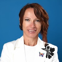 Anca Platon Trifan_Headshot_2025_